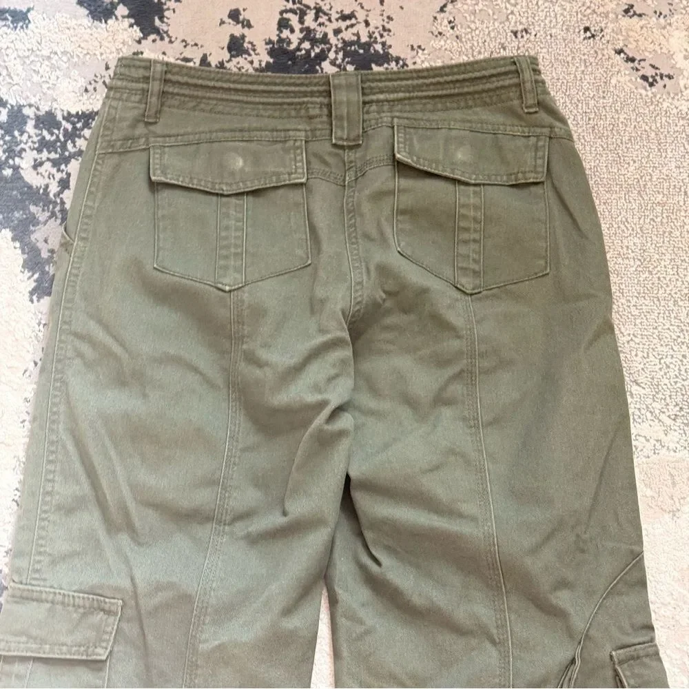 Brandy Melville Kim Cargo Pants in Military Green - Picture 7 of 10